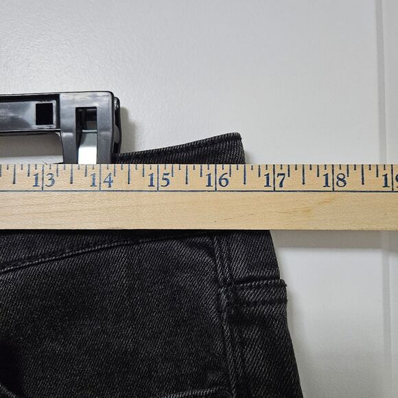 NWT Guess Jeans Women's 32 (33x32) Black Slim Tapered Mid-Rise Embroidered - Picture 11 of 13